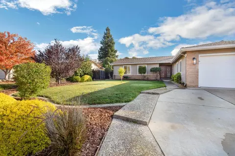 1205 Cresthaven Dr, Roseville, CA 95678