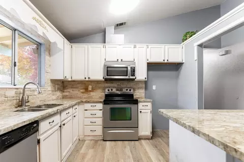 600 Sears Dr, Patterson, CA 95363 photo 11