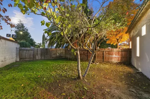 2079 Hyde Park Pl, Manteca, CA 95336 photo 42