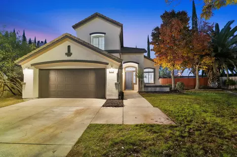 2079 Hyde Park Pl, Manteca, CA 95336 photo 3