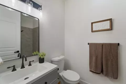 2079 Hyde Park Pl, Manteca, CA 95336 photo 25