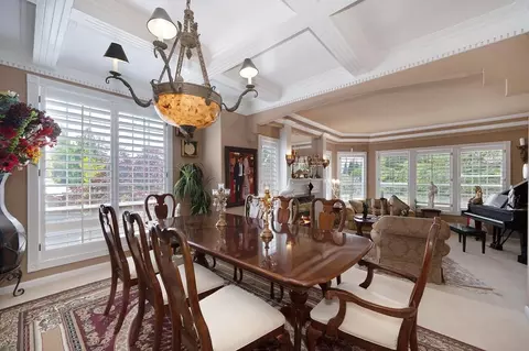 Dining - 100 Hinkle Ct, Folsom, CA 95630 photo 1 of 2