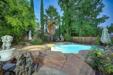 Exterior - 100 Hinkle Ct, Folsom, CA 95630 photo 32 of 35