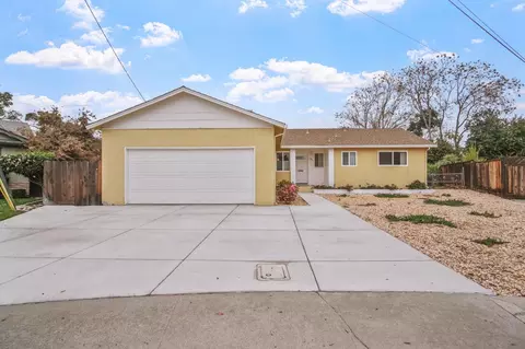 201 Eagle Ct, Modesto, CA 95350 photo 1