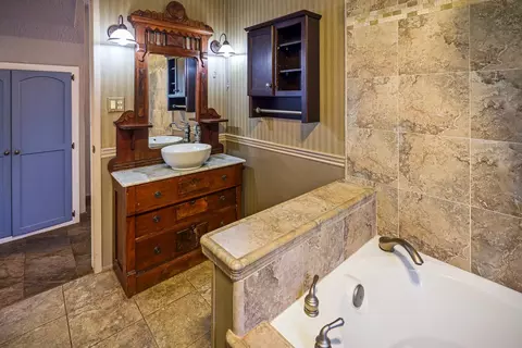 Bath - 6612 Michel, Mountain Ranch, CA 95246 photo 2 of 4