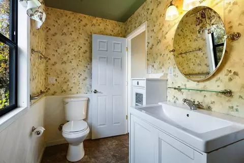Bath - 6612 Michel, Mountain Ranch, CA 95246 photo 4 of 4