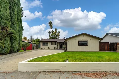7559 Amherst St, Sacramento, CA 95822