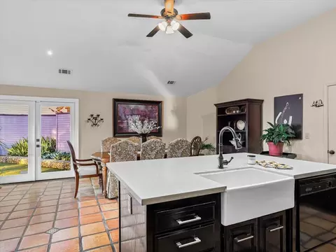 Kitchen - 4021 Copper Penny Ct, Modesto, CA 95355 photo 3 of 8