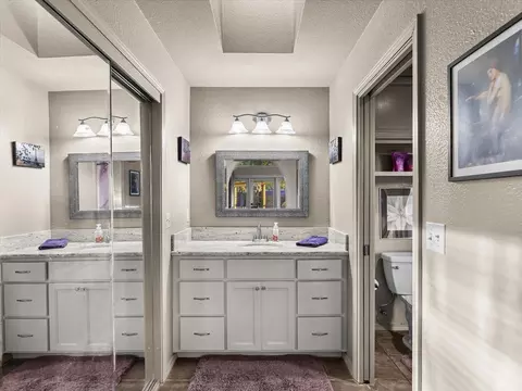 Bath - 4021 Copper Penny Ct, Modesto, CA 95355 photo 2 of 2