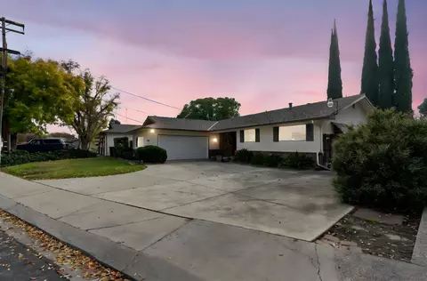 1500 Crestview Dr, Modesto, CA 95355 photo 4