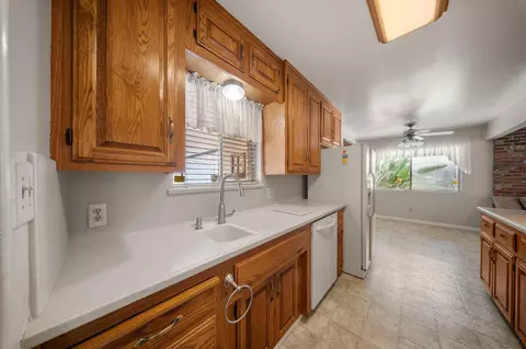 1500 Crestview Dr, Modesto, CA 95355 photo 14