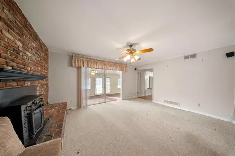1500 Crestview Dr, Modesto, CA 95355 photo 9