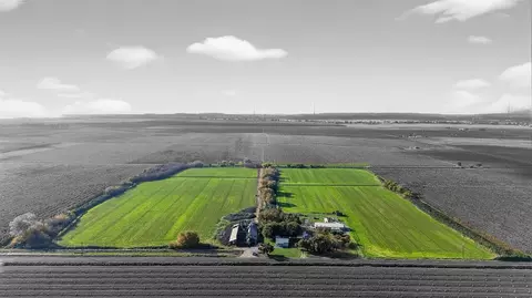 28015 N Blossom Rd, Walnut Grove, CA 95690