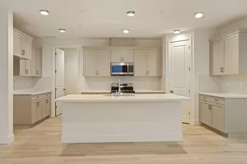 Kitchen - 2182 Silk Ave, Manteca, CA 95337 photo 2 of 5