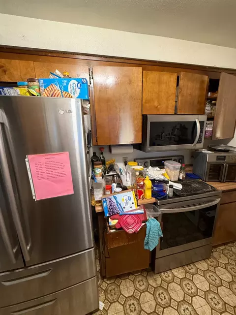 Kitchen - 1534 Derek Dr, Olivehurst, CA 95961 photo 3 of 3