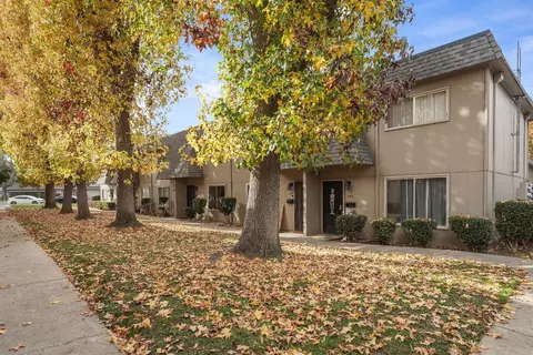 878 Rutledge Dr, Lodi, CA 95242 photo 2