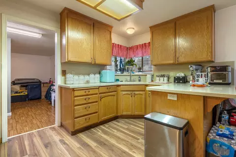 Kitchen - 381 Wallis Ave, Gustine, CA 95322 photo 3 of 6