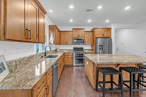 817 Stage Stop Loop, Rocklin, CA 95765 photo 13