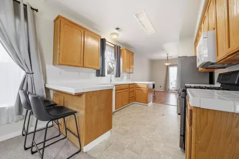 Kitchen - 1250 Wimbledon Dr, San Andreas, CA 95249 photo 5 of 7