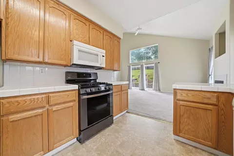 Kitchen - 1250 Wimbledon Dr, San Andreas, CA 95249 photo 2 of 7