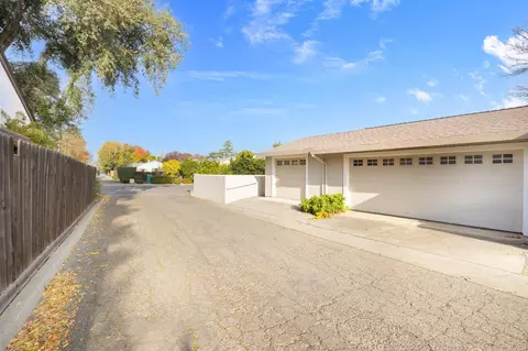 Exterior - 1317 Lake Blvd, Davis, CA 95616 photo 19 of 21