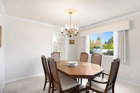Dining - 1317 Lake Blvd, Davis, CA 95616 photo 2 of 4