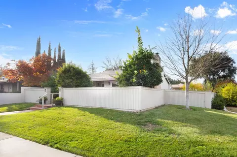 Exterior - 1317 Lake Blvd, Davis, CA 95616 photo 4 of 21