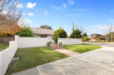 Exterior - 1317 Lake Blvd, Davis, CA 95616 photo 3 of 21