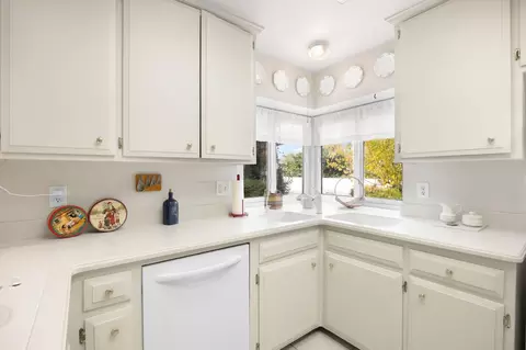 Kitchen - 1317 Lake Blvd, Davis, CA 95616 photo 1 of 6