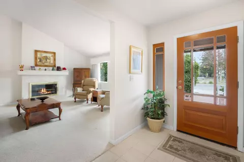 Entry Way - 1317 Lake Blvd, Davis, CA 95616 photo 3 of 5