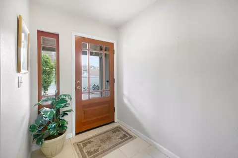 Entry Way - 1317 Lake Blvd, Davis, CA 95616 photo 2 of 5