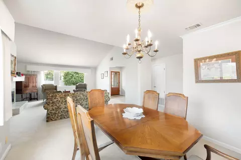 Dining - 1317 Lake Blvd, Davis, CA 95616 photo 3 of 4