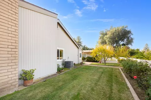 Exterior - 1317 Lake Blvd, Davis, CA 95616 photo 20 of 21