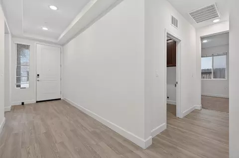 Entry Way - 2340 Bellows Way, Lodi, CA 95242 photo 3 of 5