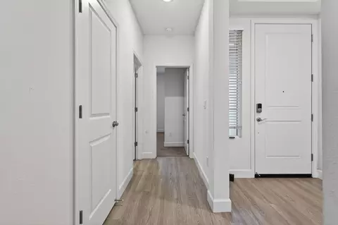 Entry Way - 2340 Bellows Way, Lodi, CA 95242 photo 2 of 5