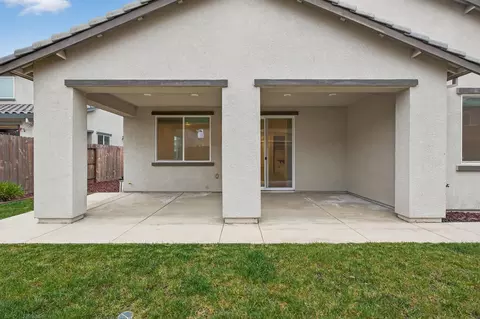 Exterior - 2340 Bellows Way, Lodi, CA 95242 photo 5 of 9
