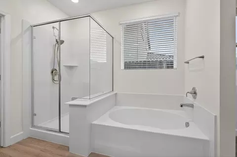 Bath - 2340 Bellows Way, Lodi, CA 95242 photo 4 of 4