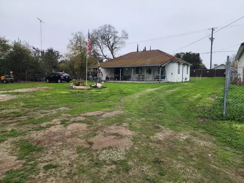 Exterior - 292 W Lathrop Rd, Lathrop, CA 95330 photo 2 of 10