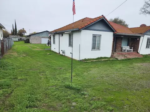Exterior - 292 W Lathrop Rd, Lathrop, CA 95330 photo 6 of 10