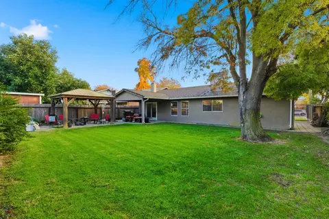 Exterior - 2717 Lahontan Dr, Modesto, CA 95358 photo 3 of 3