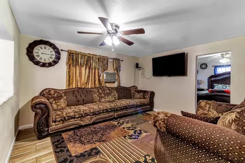 320 Acacia St, Lodi, CA 95240 photo 3