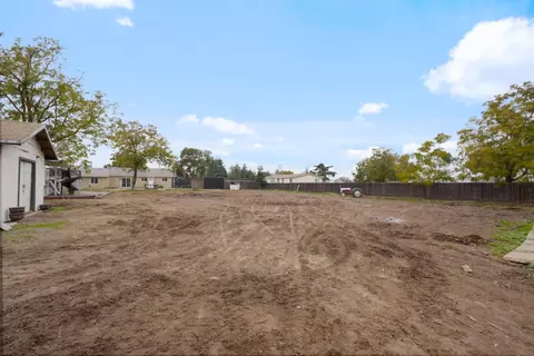 Exterior - 960 Elma St, Hickman, CA 95323 photo 5 of 8