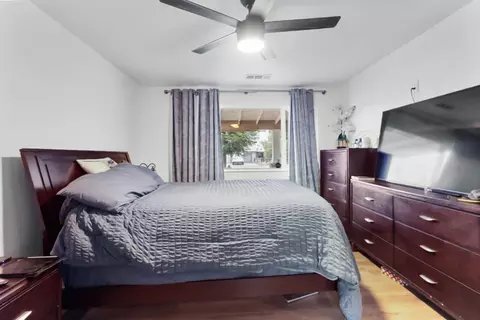 Bedroom - 960 Elma St, Hickman, CA 95323 photo 2 of 3