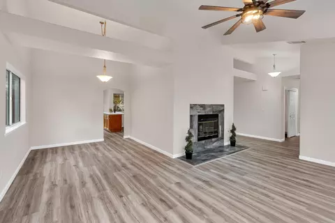 744 Bluff Dr, Los Banos, CA 93635 photo 9