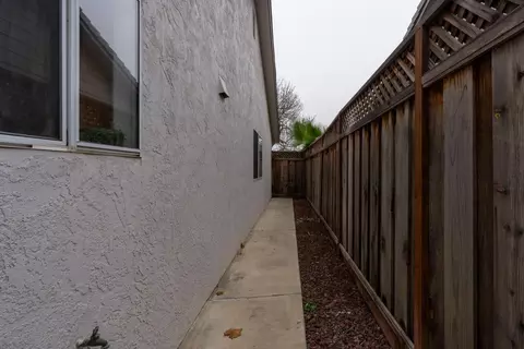744 Bluff Dr, Los Banos, CA 93635 photo 39