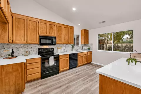 744 Bluff Dr, Los Banos, CA 93635 photo 17