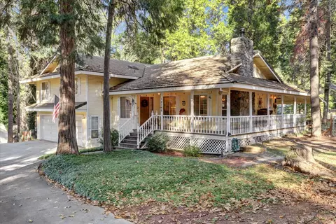 12746 Quaker Hill Cross Rd, Nevada City, CA 95959