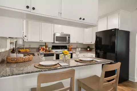 Kitchen - 6732 Beech Ave, Orangevale, CA 95662 photo 5 of 5