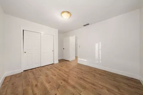 Bedroom - 6732 Beech Ave, Orangevale, CA 95662 photo 2 of 4