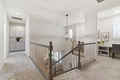 Entry Way - 297 Brookview Dr, Tracy, CA 95377 photo 2 of 4